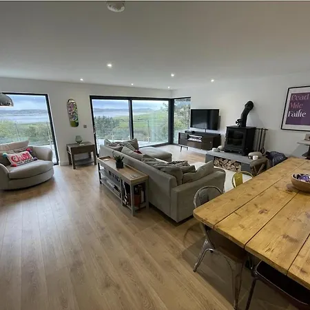 Nan's Place Donegal - New Renovation With Stunning Views Holiday home *