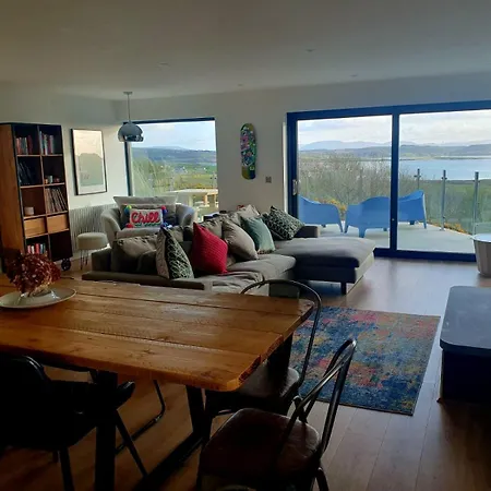 Nan's Place Donegal - New Renovation With Stunning Views Сasa de vacaciones