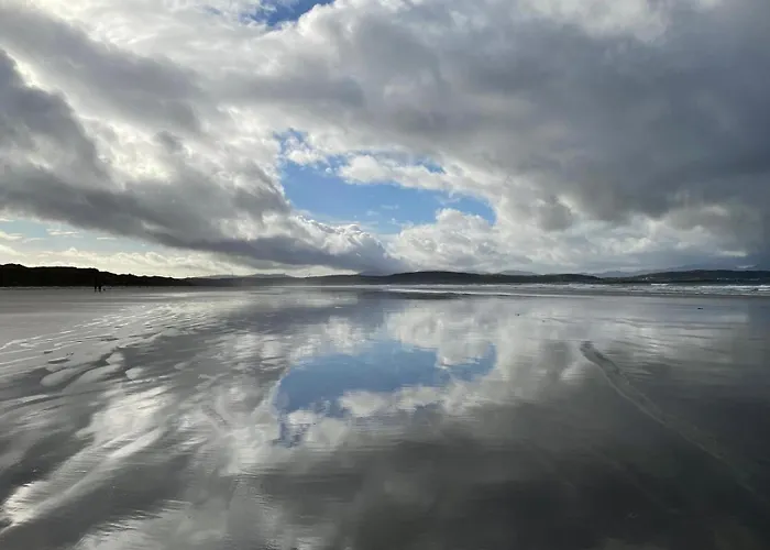 Semesterbostad Nan's Place Donegal - New Renovation With Stunning Views Lettermacaward